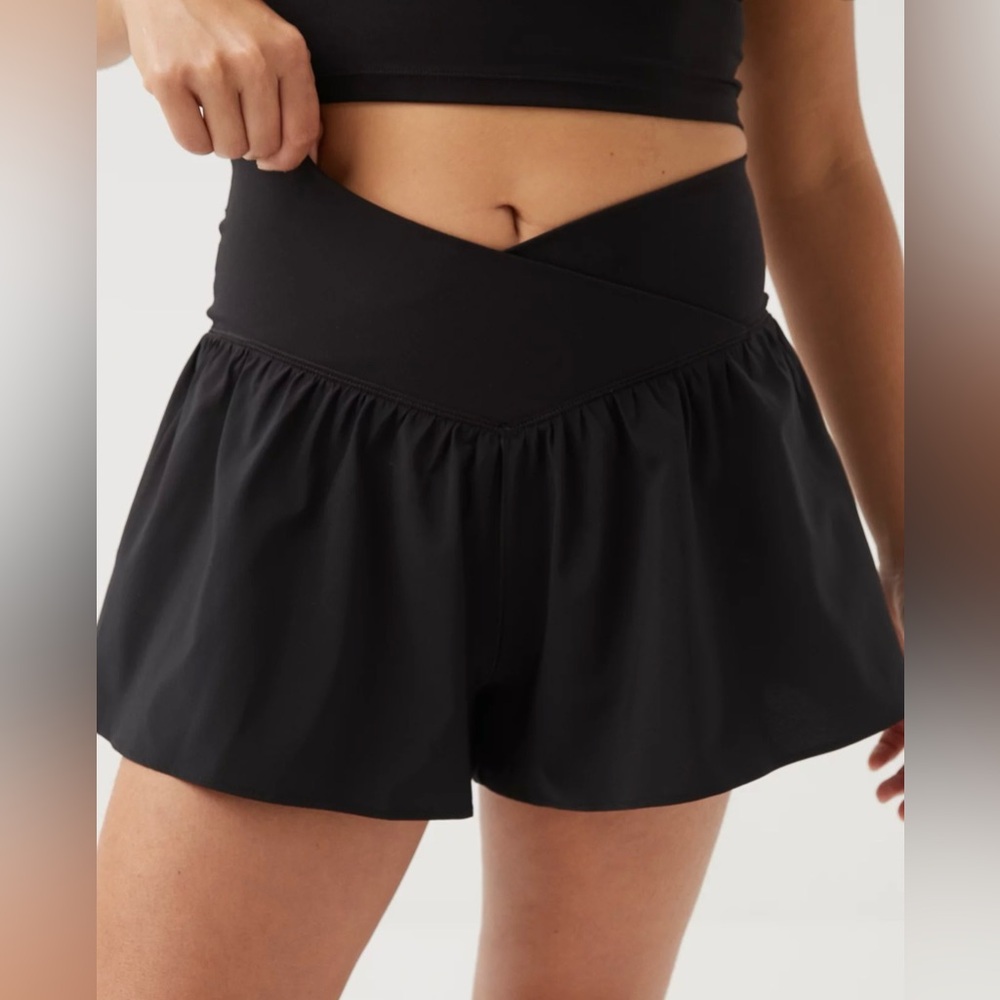 OFFLINE By Aerie Crossover Flowy Short